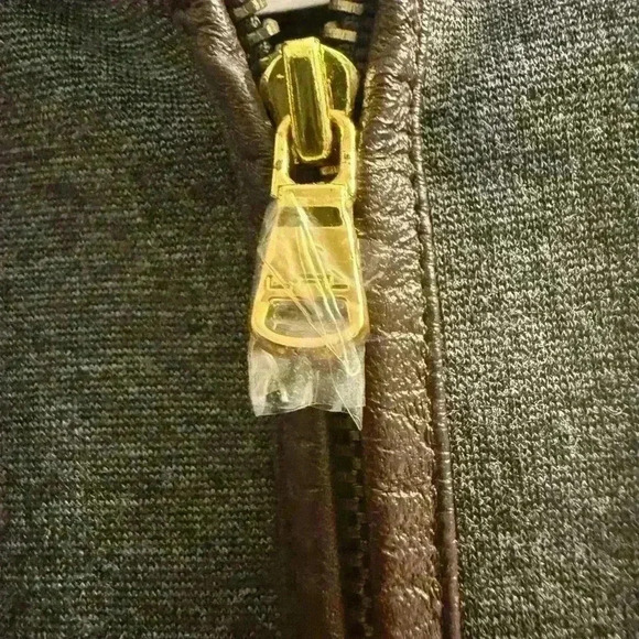 Lauren Ralph Lauren long sleeve 3/4 zippered front with leather on sleeves size2 - Picture 3 of 14